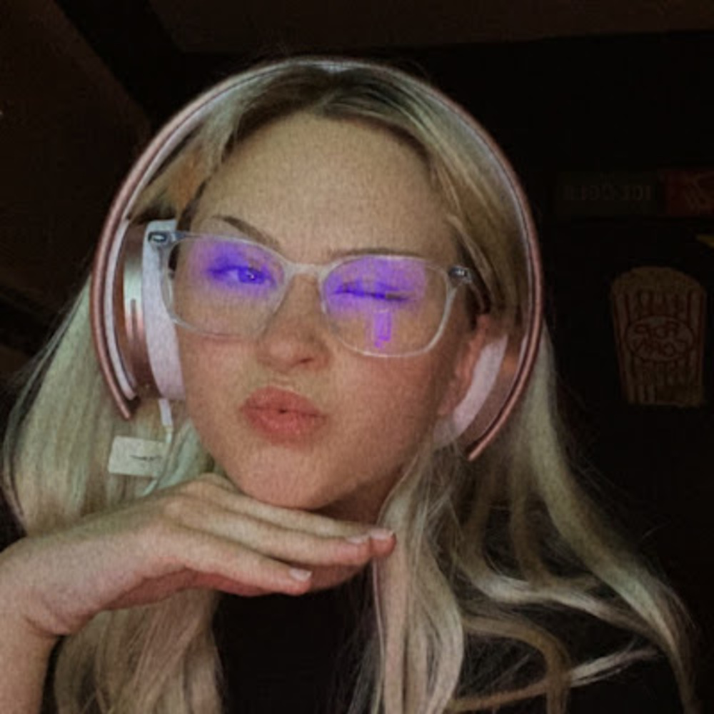 Meet your Posher, Hannah